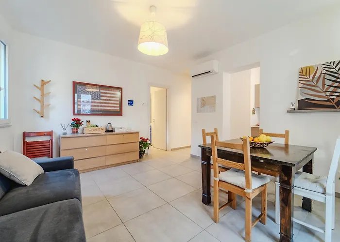 Tarzana 11 - Cala Di Palermo