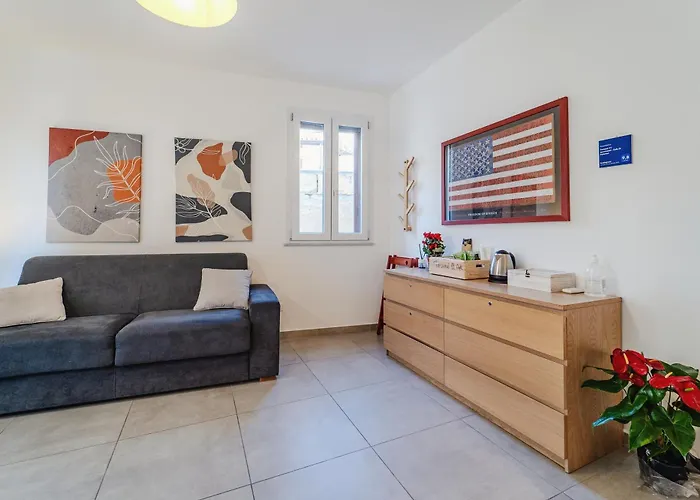 Tarzana 11 - Cala Di Palermo