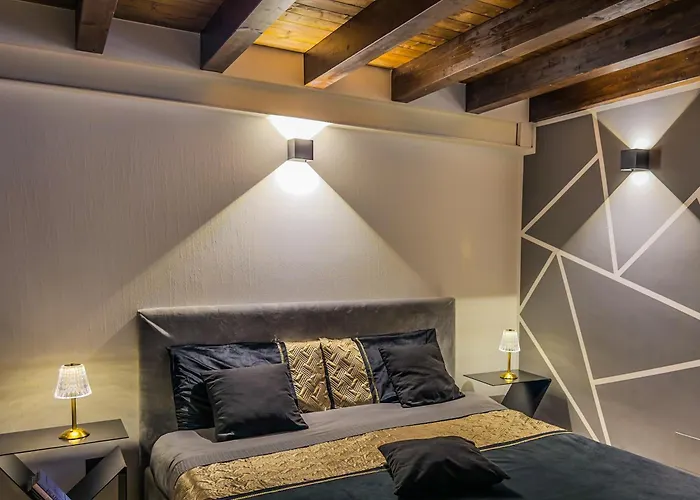 Rouge Romantic Jacuzzi Suite Centro