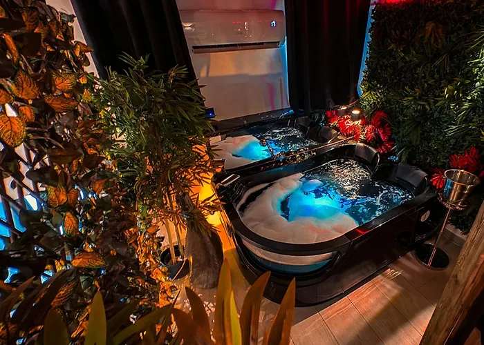 Rouge Romantic Jacuzzi Suite Centro